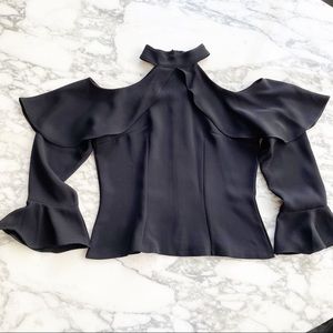 STORETS Cold Shoulder Top